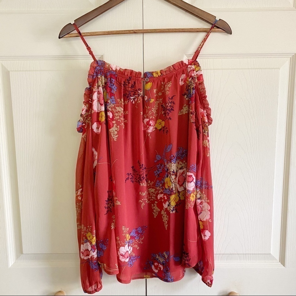 Doe & Rae Cold Shoulder Red Floral Print Blouse - Picture 10 of 11